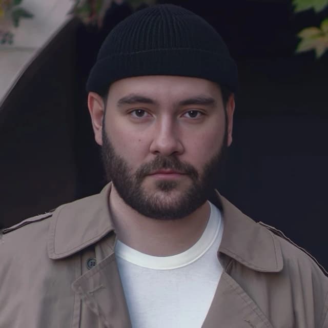 МАКСИМ БОНДАР